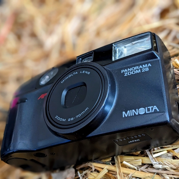 Vintage Minolta Panorama Zoom 28 Compact 35mm Film | 28-70mm Auto Focus Camera | - Picture 4 of 7